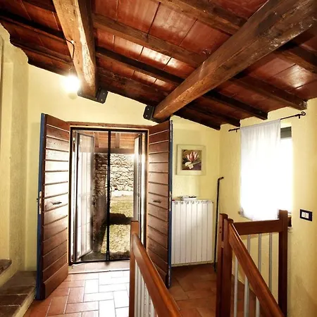 Relax A 2 Piani E Giardino Privato Con Vista Sulle Colline Umbre ヴィラ