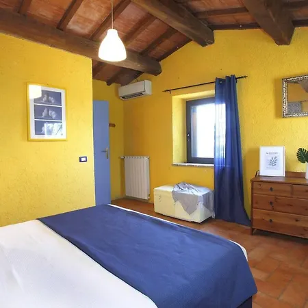 Relax A 2 Piani E Giardino Privato Con Vista Sulle Colline Umbre * Piloni