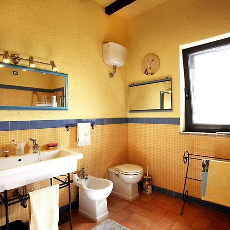 Relax A 2 Piani E Giardino Privato Con Vista Sulle Colline Umbre ヴィラ